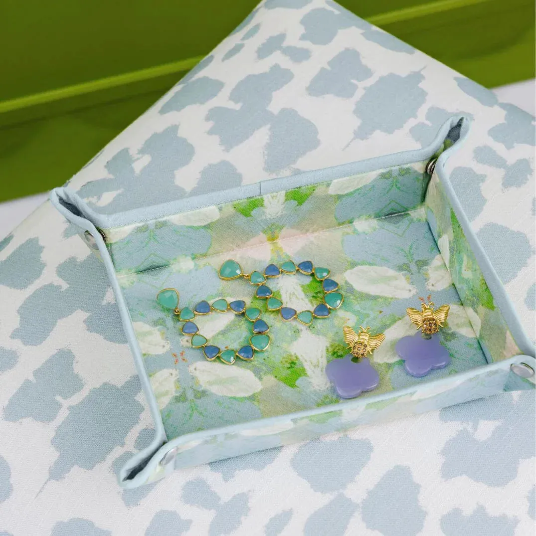 Laura Park- Elephant Falls Snap Tray