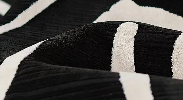 Noho NO-04 Black Rug