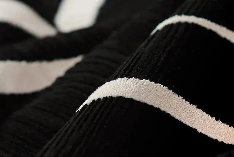 Noho NO-04 Black Rug