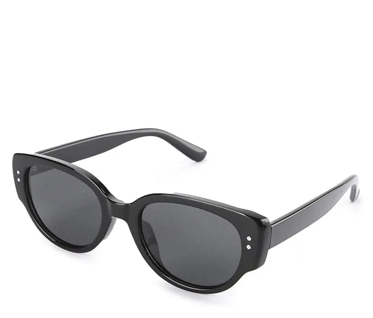 Polarized Plastic Frame Modern Oval Sunglasses - Black Black
