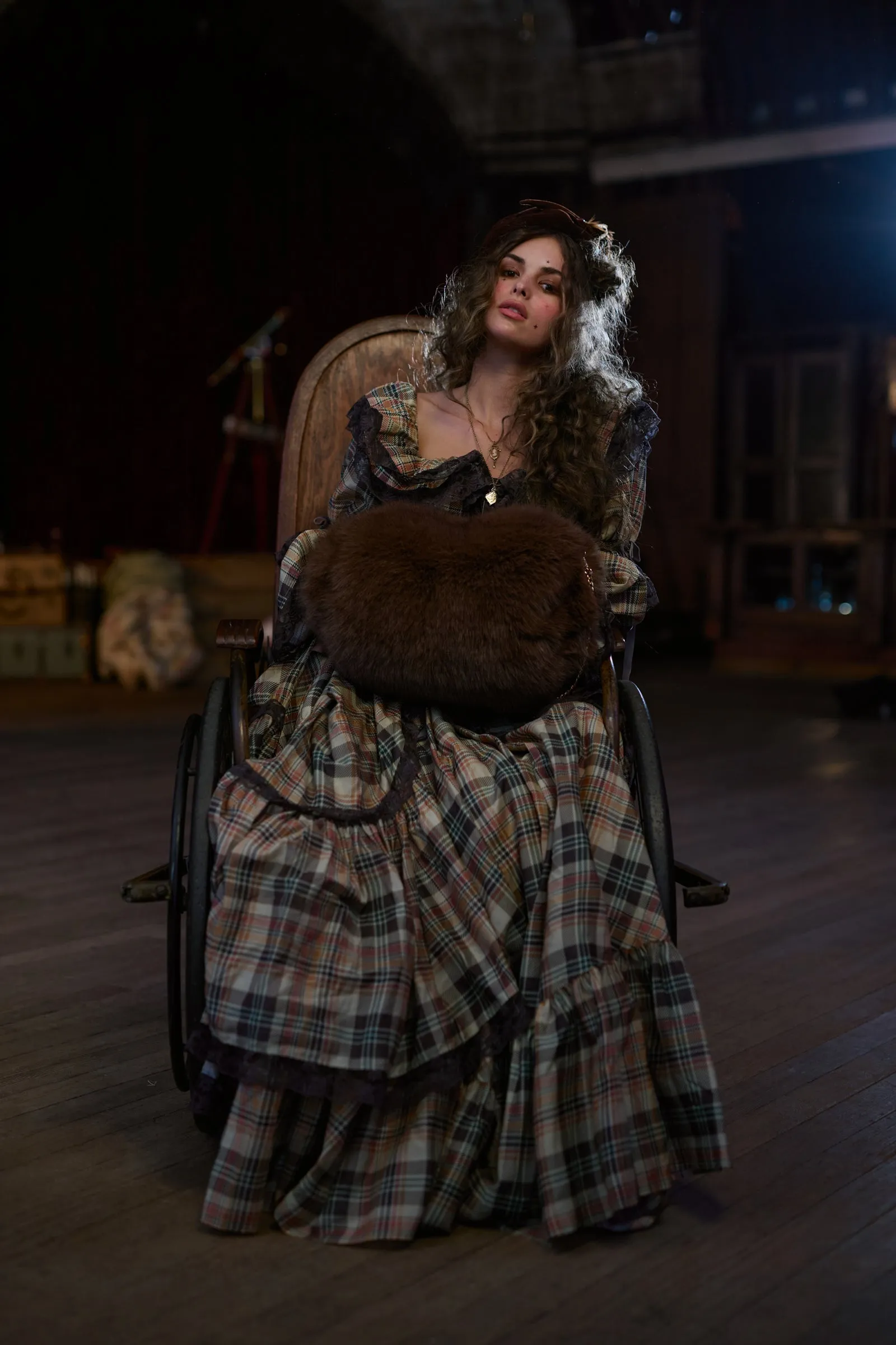 The Narnia Muff Purse