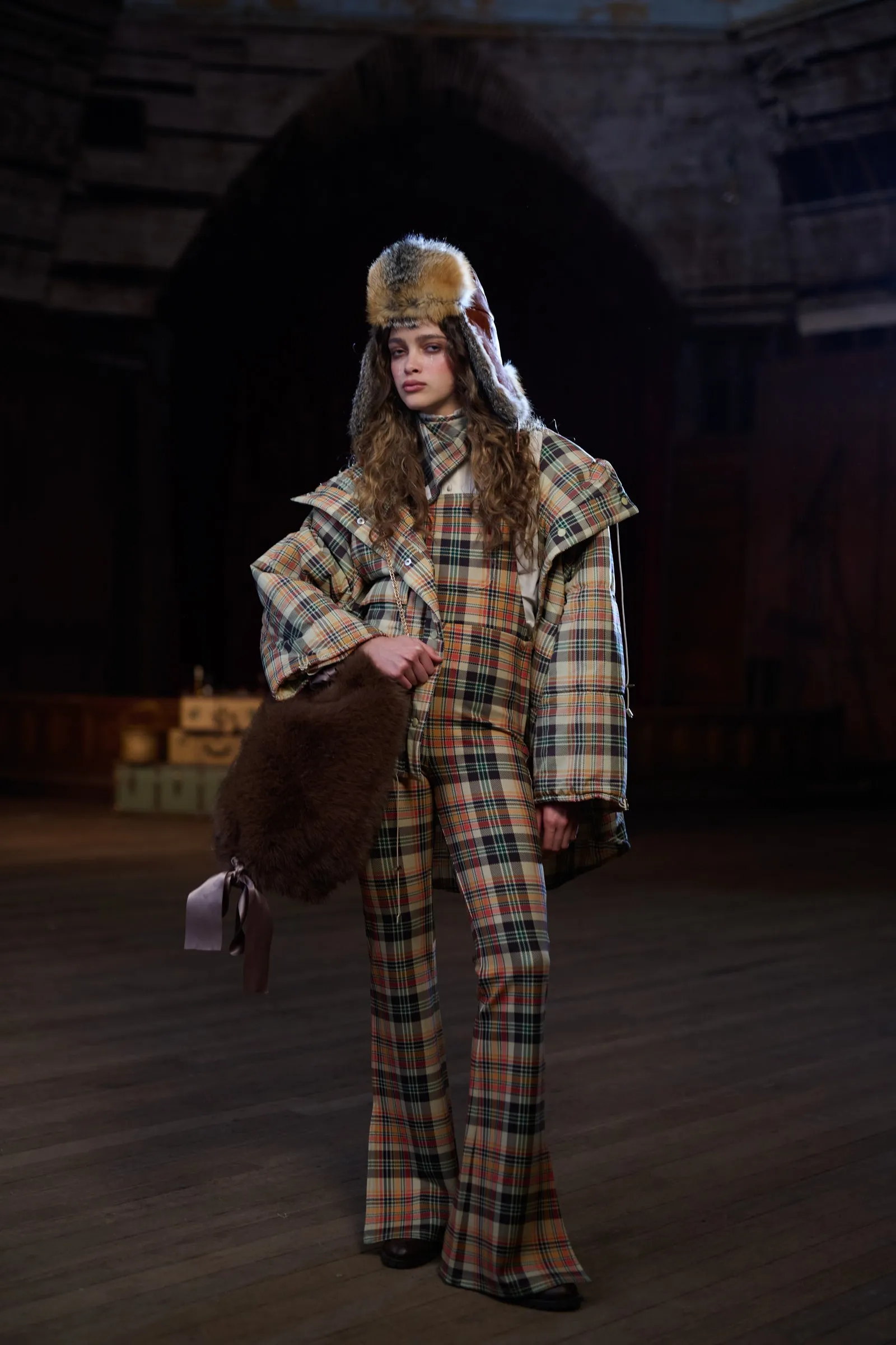 The Narnia Muff Purse
